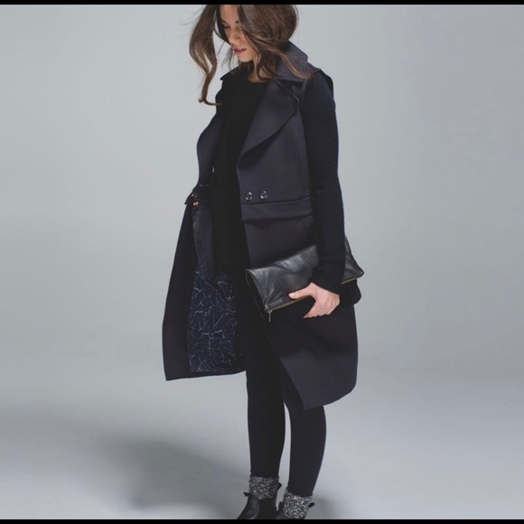 Lululemon Quickchange Vest - Picture 2 of 5